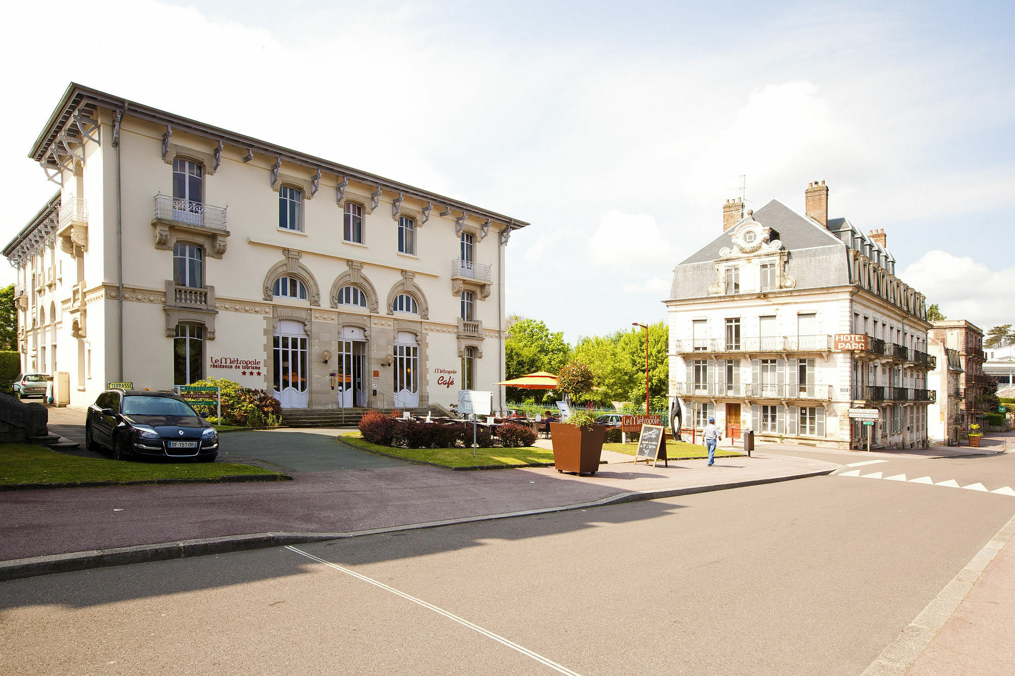 Garden & City Luxeuil Ex Le Metropole Et Les Thermes Exterior photo